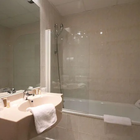 Kyriad Hotel 3*