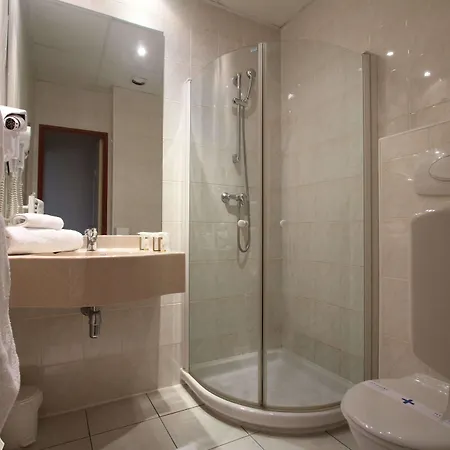 Hotel Kyriad 3*