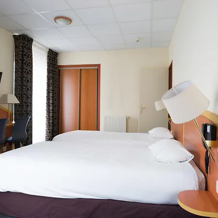 Kyriad Hotel Lamballe