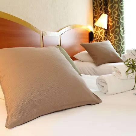 Kyriad Hotel 3*