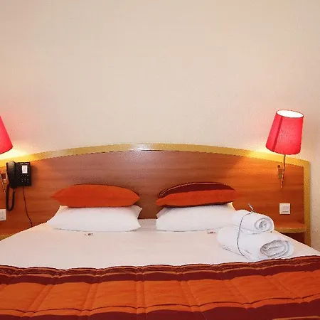 Kyriad 3* Lamballe